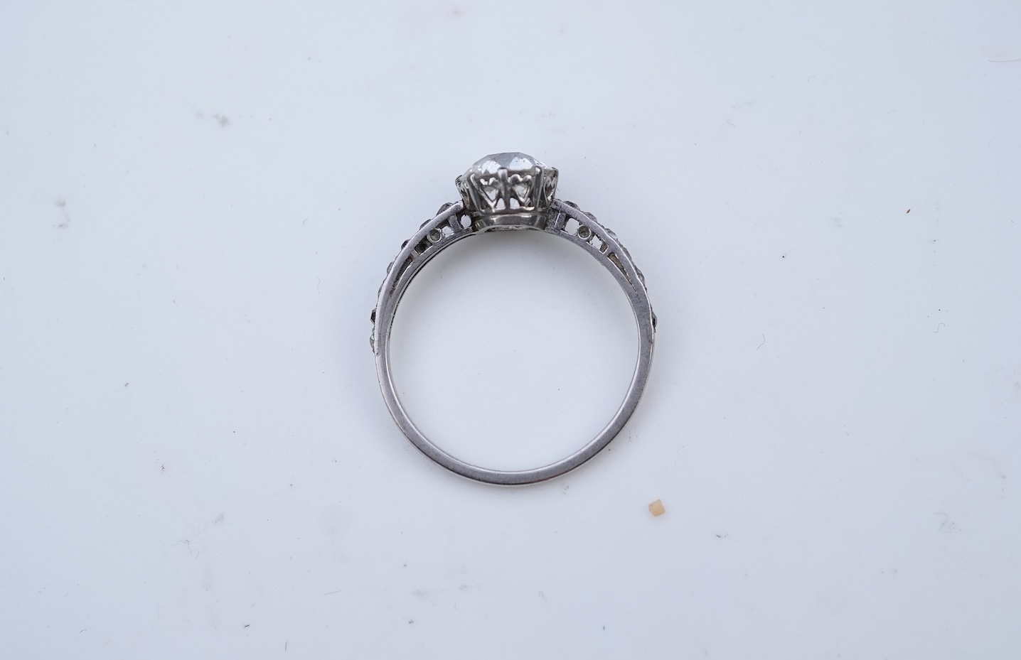 An attractive diamond engagement ring, early 20th century
